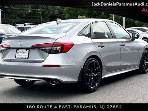 Used 2024 Honda Civic Sport image 2
