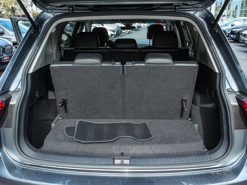 Used 2023 Volkswagen Tiguan SE FWD image 27