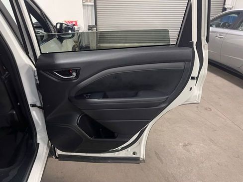 Used 2025 Subaru Forester Touring w/ Popular Package - Touring image 15