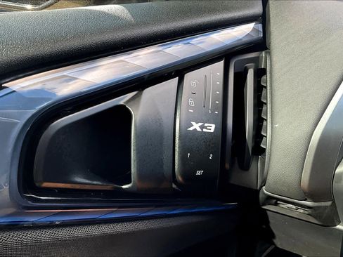 Used 2025 BMW X3 xDrive30i w/ Premium Package image 34