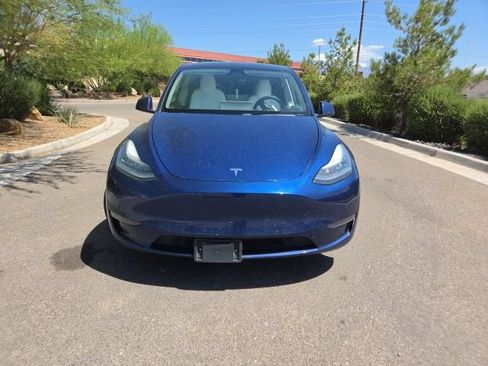 Used 2020 Tesla Model Y Long Range AWD/4WD image 2
