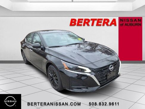 New 2025 Nissan Altima 2.5 SV w/ SV Special Edition Package image 4