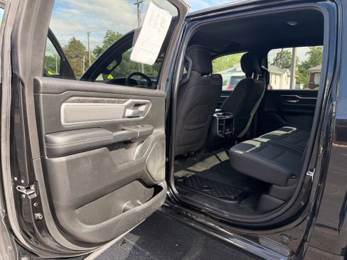 Used 2020 RAM 1500 Big Horn AWD/4WD image 10