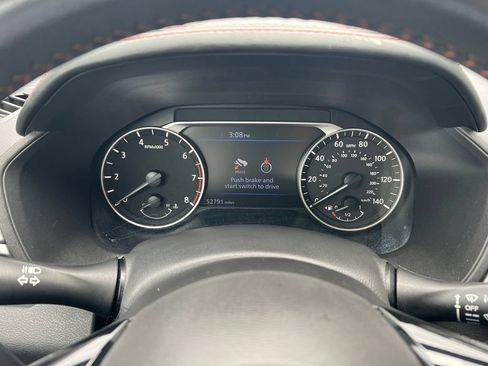 Used 2024 Nissan Altima 2.5 SR FWD image 32