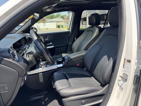 Used 2023 Mercedes-Benz EQB 350 4MATIC SUV w/ Exclusive Package image 21