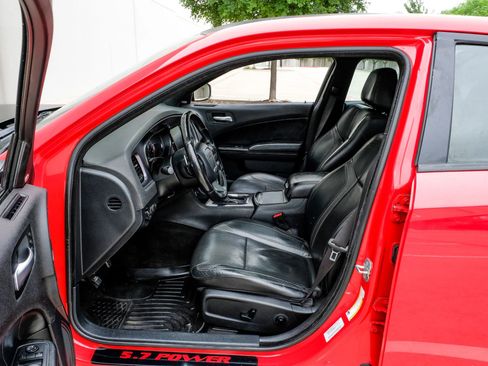 Used 2016 Dodge Charger R/T w/ Plus Group RWD image 16