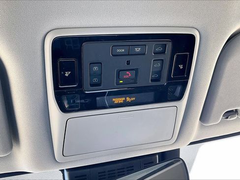 Used 2025 Toyota Grand Highlander AWD Hybrid image 32