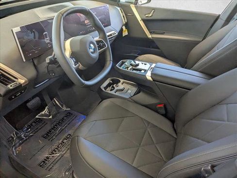 New 2026 BMW iX xDrive45 image 3