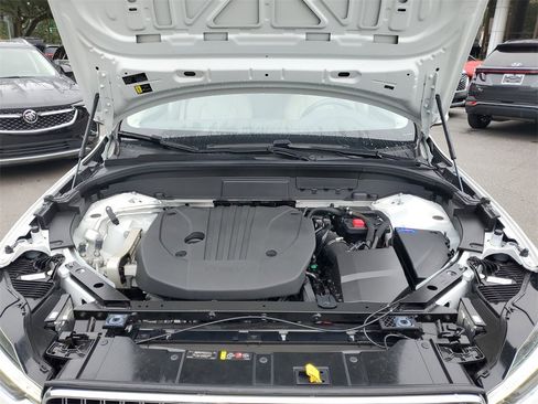 Used 2023 Volvo XC60 B5 Plus w/ Climate Package image 11