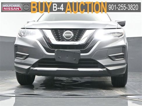 Used 2018 Nissan Rogue SV image 21