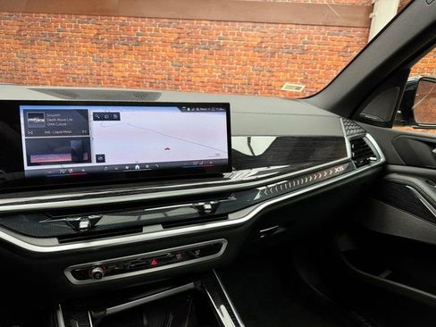 New 2026 BMW X5 xDrive40i w/ M Sport Package AWD/4WD image 17