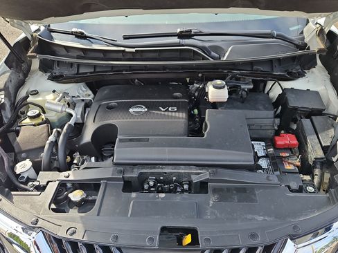 Used 2018 Nissan Murano Platinum image 32