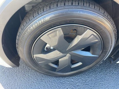 Used 2024 Toyota Prius Prime XSE Premium image 22