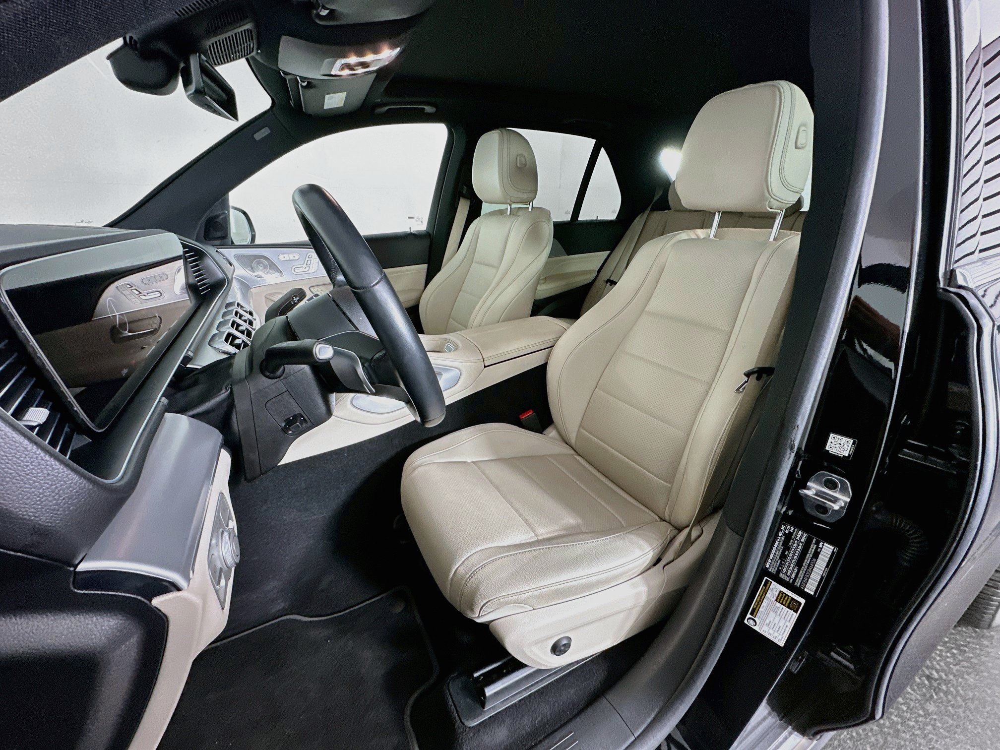 Used 2025 Mercedes-Benz GLE 350 4MATIC image 13