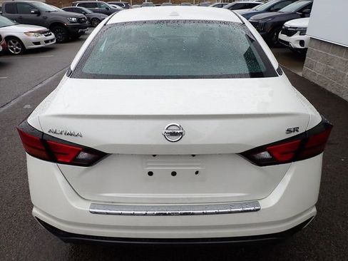 Used 2019 Nissan Altima 2.5 SR w/ SR Premium Package image 3