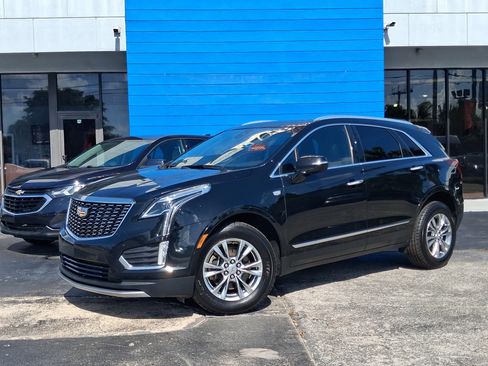 Used 2020 Cadillac XT5 Premium Luxury FWD image 2