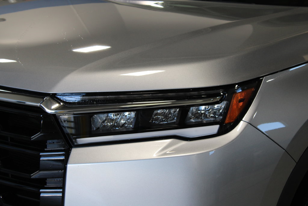 New 2026 Honda Pilot Elite image 2