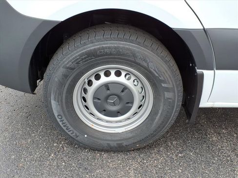 New 2025 Mercedes-Benz Sprinter 2500 image 11