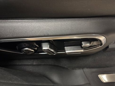 Used 2023 Jeep Grand Cherokee L Summit w/ Luxury Tech Group V image 42