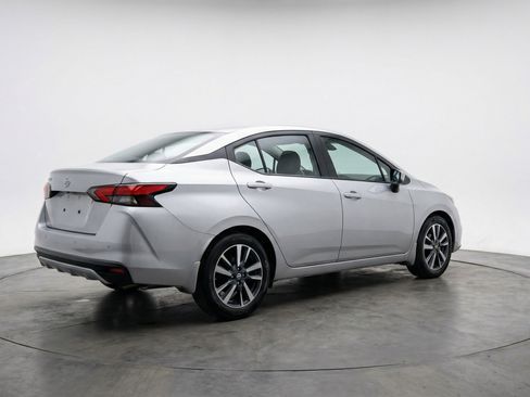 Used 2025 Nissan Versa SV FWD image 9