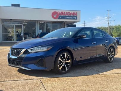 Used 2023 Nissan Maxima SV w/ Floor Mat Group
