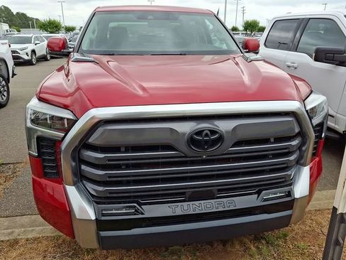 Used 2022 Toyota Tundra Limited AWD/4WD image 2