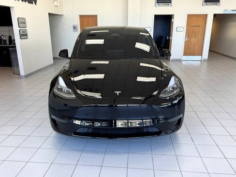 Used 2022 Tesla Model Y Performance AWD/4WD image 3