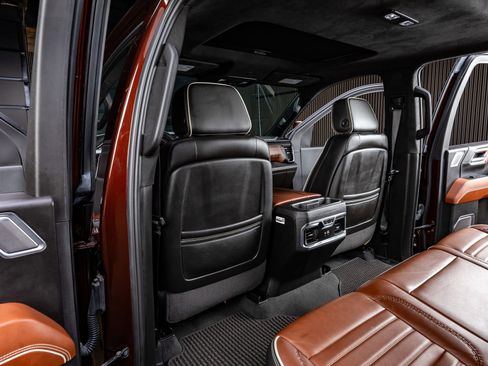 Used 2024 GMC Sierra 2500 Denali Ultimate image 34