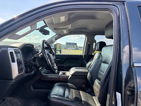 Used 2018 GMC Sierra 3500 SLE w/ SLE Preferred Package AWD/4WD image 10
