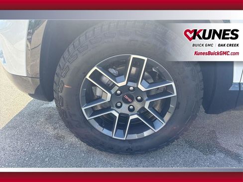 New 2026 GMC Terrain AT4 w/ Convenience Package III AWD/4WD image 9