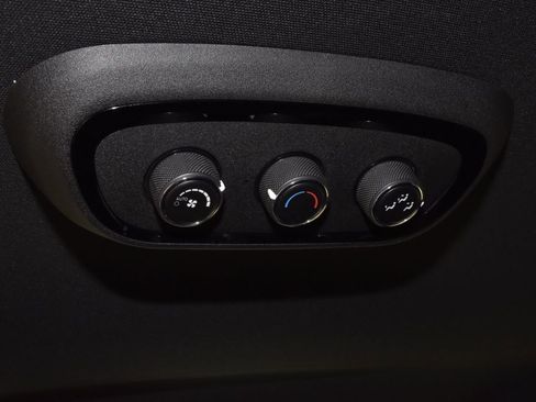 Used 2022 Dodge Durango GT RWD image 19