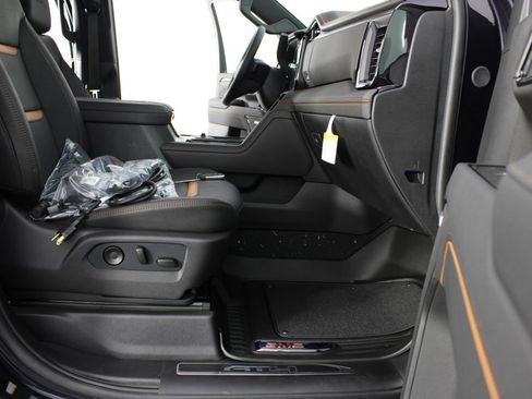 New 2026 GMC Sierra 2500 AT4 w/ AT4 Premium Plus Package AWD/4WD image 26
