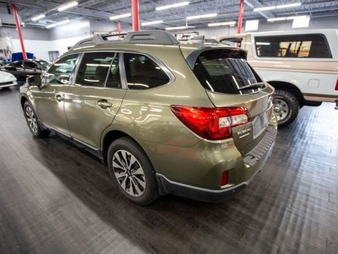 Used 2017 Subaru Outback 3.6R Limited image 3
