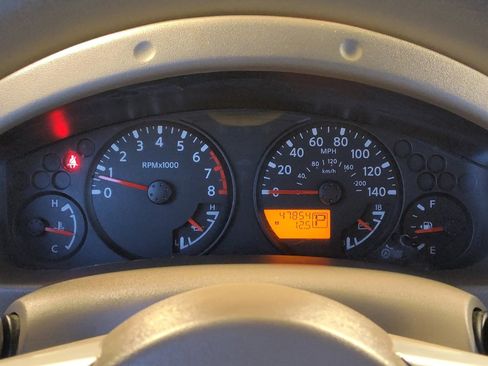 Used 2016 Nissan Frontier SV image 23