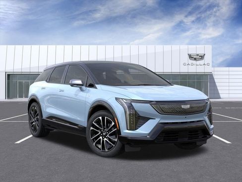 New 2026 Cadillac Optiq Sport 1 w/ LPO, Floor Liner Package AWD/4WD image 7