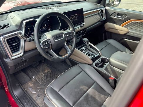 Used 2023 GMC Canyon Denali AWD/4WD image 13