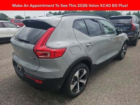 Used 2026 Volvo XC40 B5 Plus AWD/4WD image 2