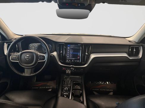 Used 2020 Volvo XC60 T5 Momentum AWD/4WD image 22