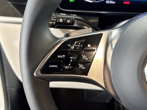 Used 2026 Mercedes-Benz GLC 300 image 22