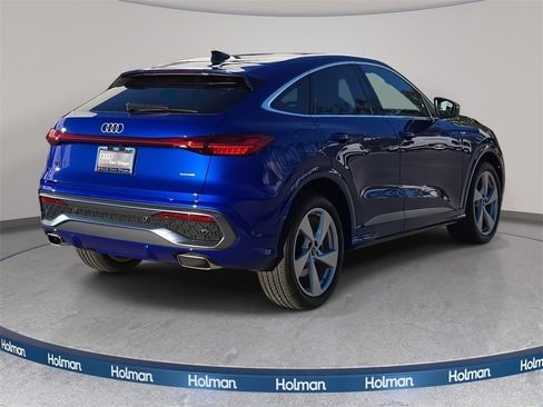 New 2025 Audi Q5 Prestige image 3