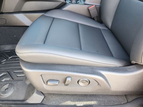 New 2026 GMC Canyon Elevation w/ Convenience Package image 28