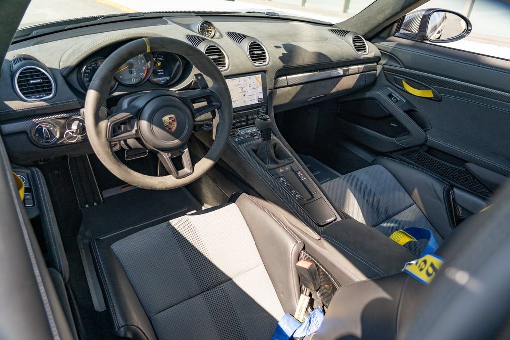 Used 2023 Porsche 718 Cayman GT4 RS w/ Weissach Package RWD image 20