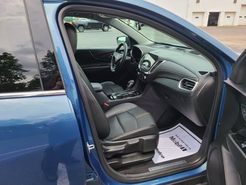 Used 2024 Chevrolet Equinox Premier AWD/4WD image 12