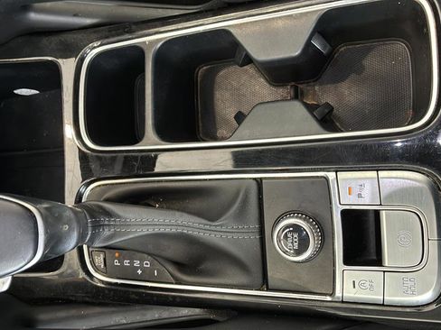 Used 2023 Kia Telluride EX w/ EX Captain's Chair Package FWD image 33