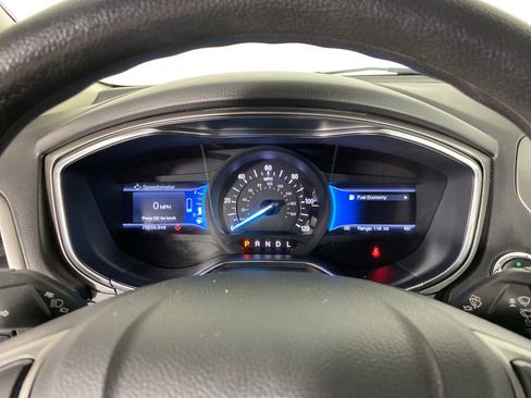 Used 2018 Ford Fusion S FWD image 20