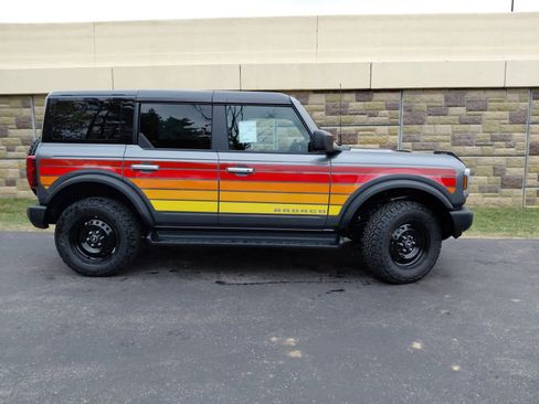 New 2025 Ford Bronco Big Bend w/ Free Wheeling Package image 3