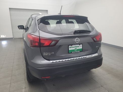 Used 2018 Nissan Rogue Sport SV w/ SV Technology Package image 6