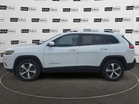 Used 2021 Jeep Cherokee Limited AWD/4WD image 3
