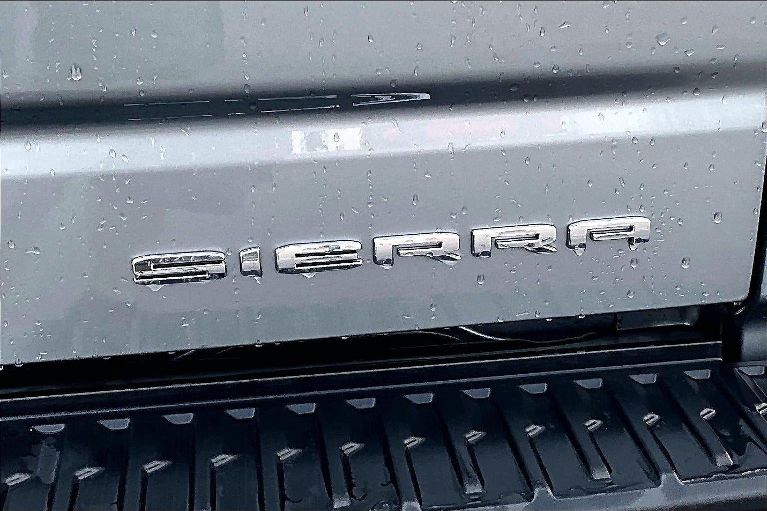 Used 2025 GMC Sierra 1500 Denali AWD/4WD image 8
