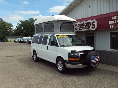 Used 2014 GMC Savana 1500 LT w/ LT Preferred Equipment Group AWD/4WD image 2